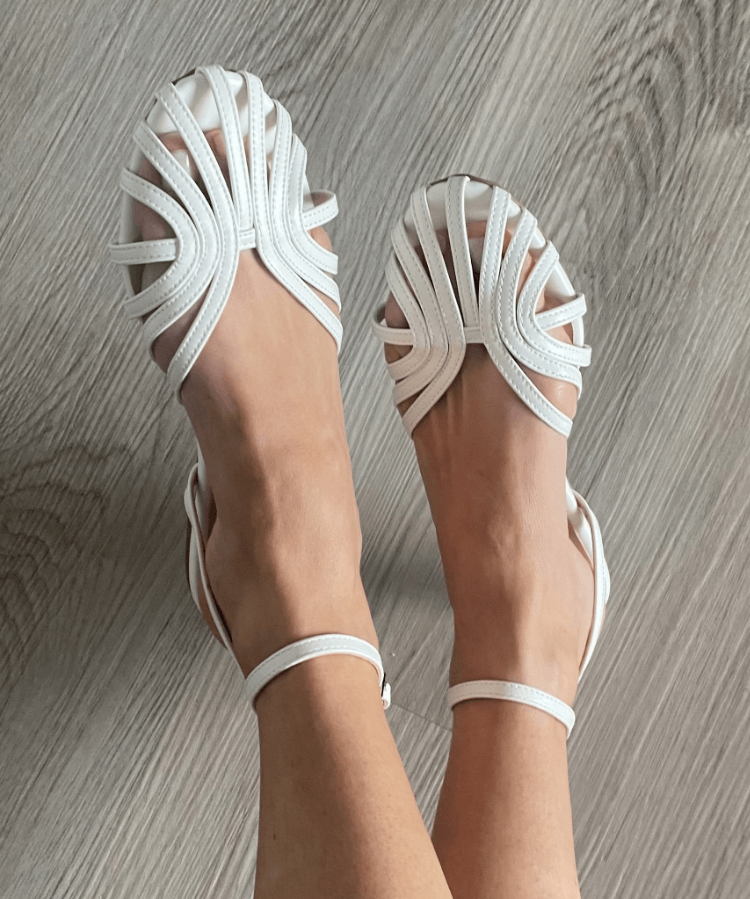Salome | Schmuck-Sandalen mit Riemchen