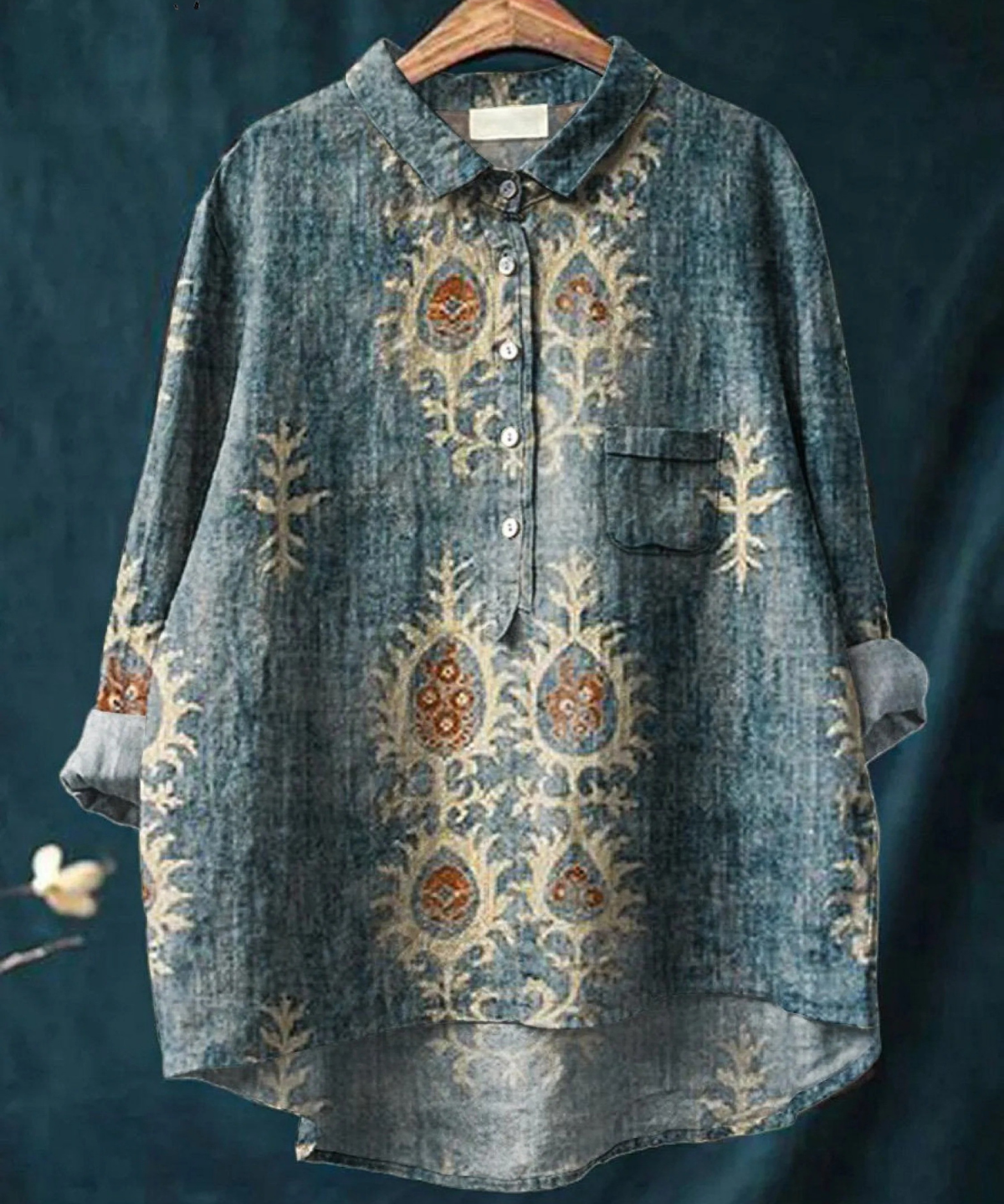 Monika | Lässige Damenbluse mit ethnischem Vintage-Blumenprint