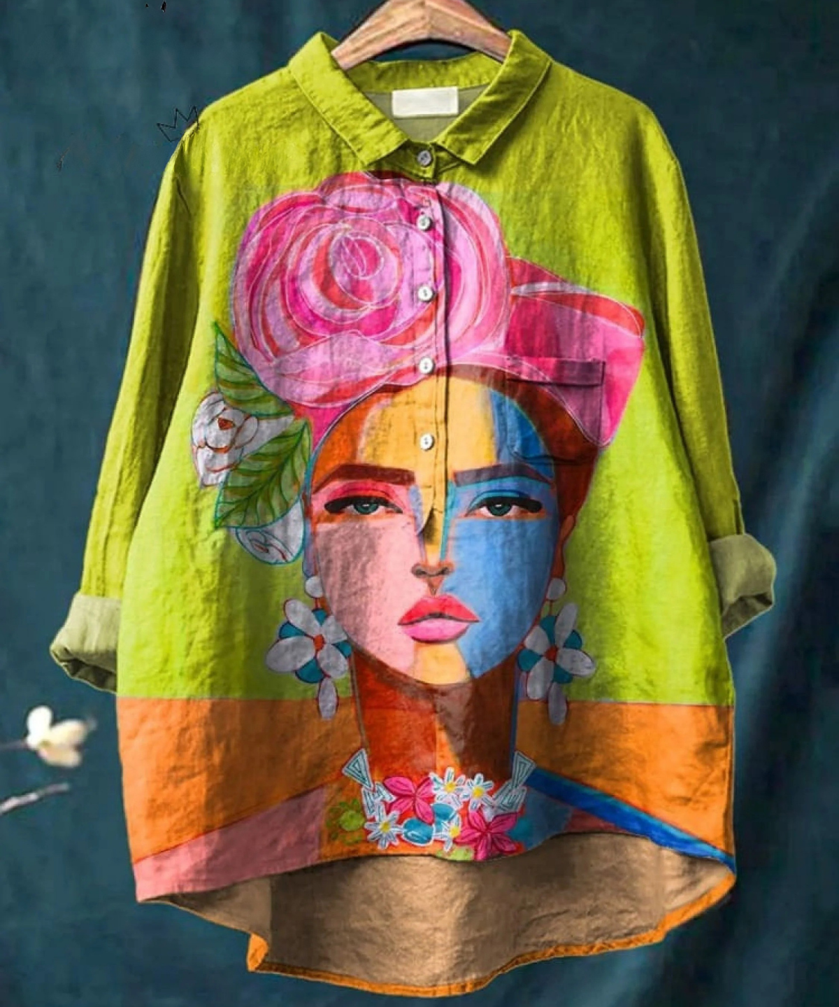 Giulia | Lässiges T-Shirt mit Frida-Porträt in Ölmalerei-Print