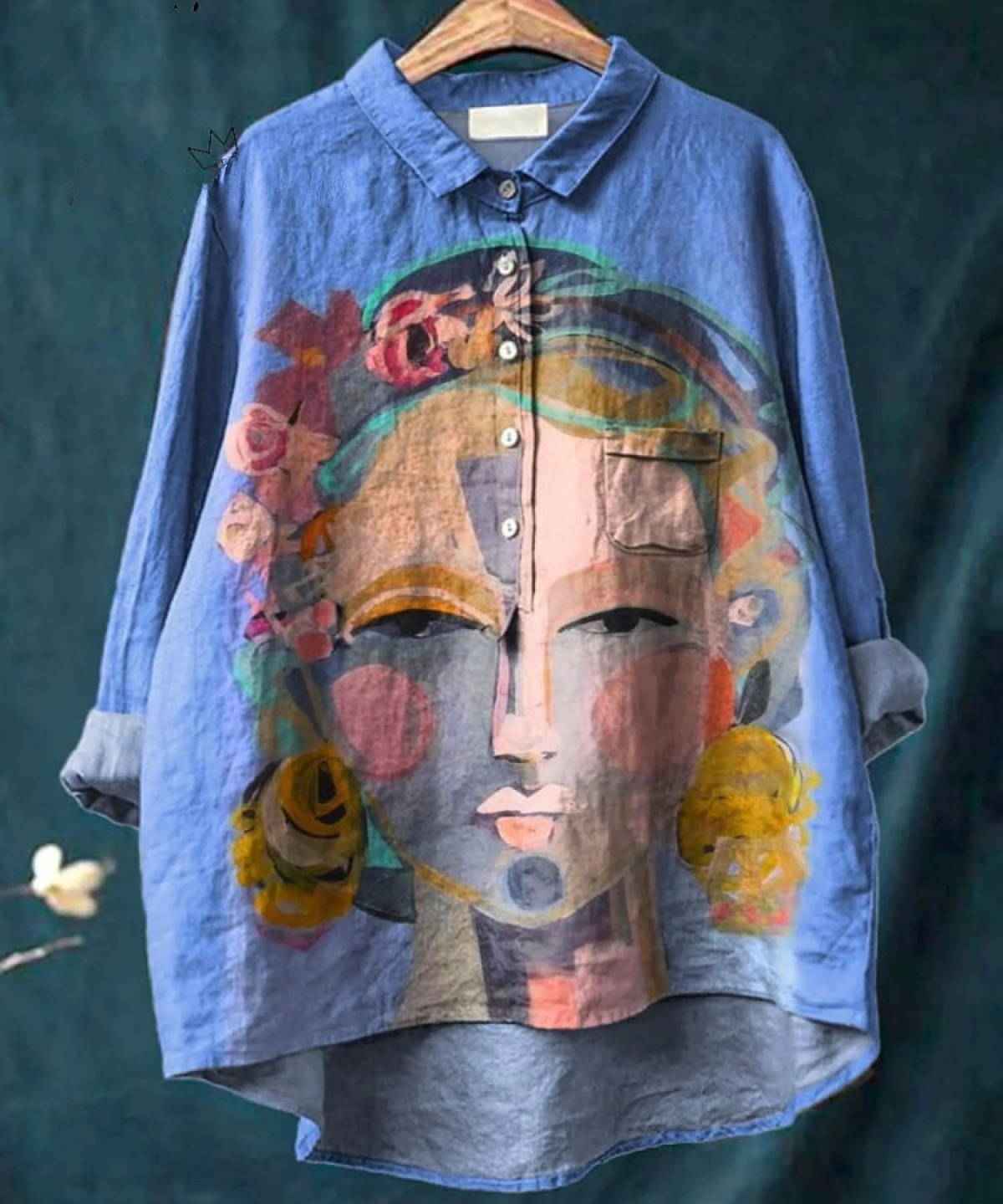 Giulia | Lässiges T-Shirt mit Frida-Porträt in Ölmalerei-Print