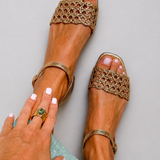 Lara | Goldene Flechtsandalen